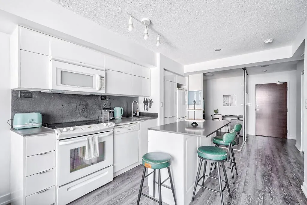 Designer 2Br Downtown Condo, Rogers Center Τορόντο