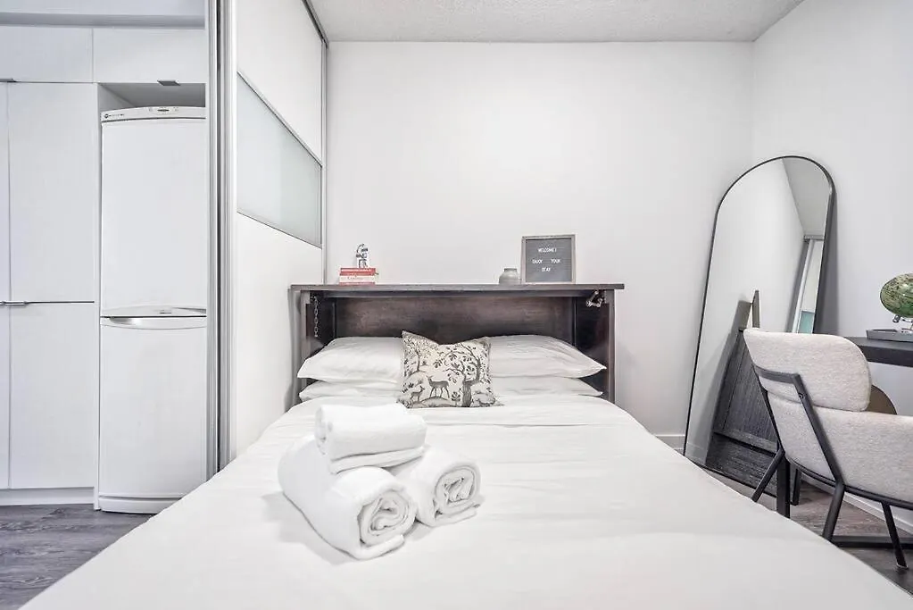 Apartment Designer 2Br Downtown Condo, Rogers Center Toronto